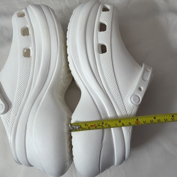 Crocs Bae Fresh Fruits Strawberries Platform White Clogs Wm's NWT DISC womens 11 - Picture 6 of 16